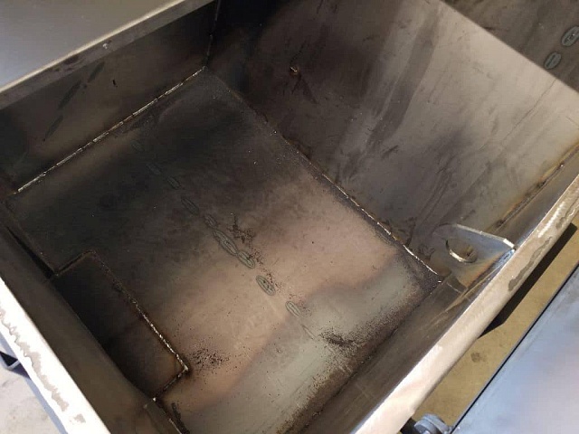 Термос-бункер для горячего асфальта с подогревом SV2000